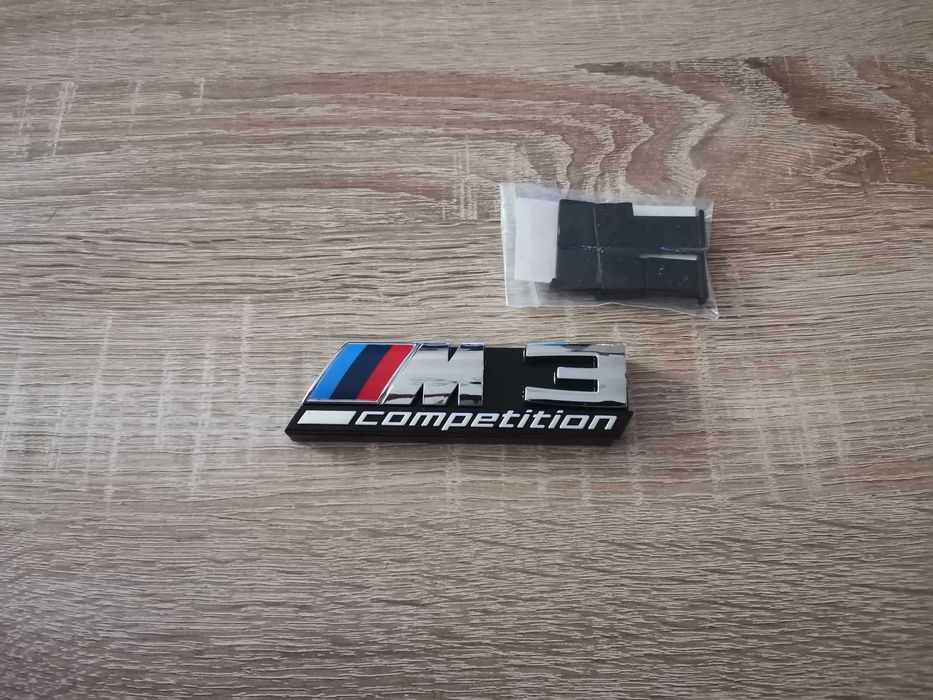 Предна решетка сребриста емблема BMW M3 Competition