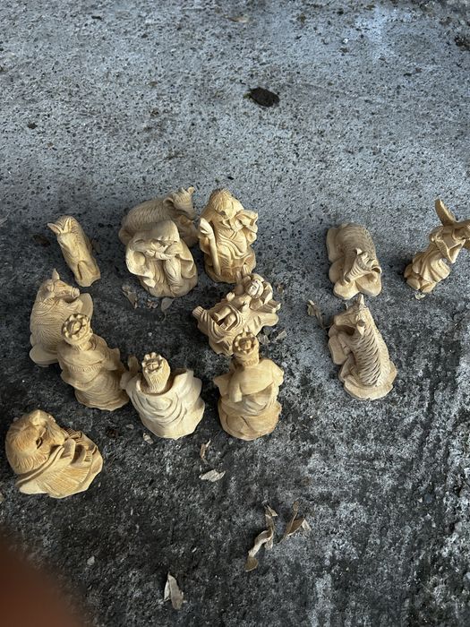 Scenă Nașterea Domnului – Crăciun sculptat manual în lemn