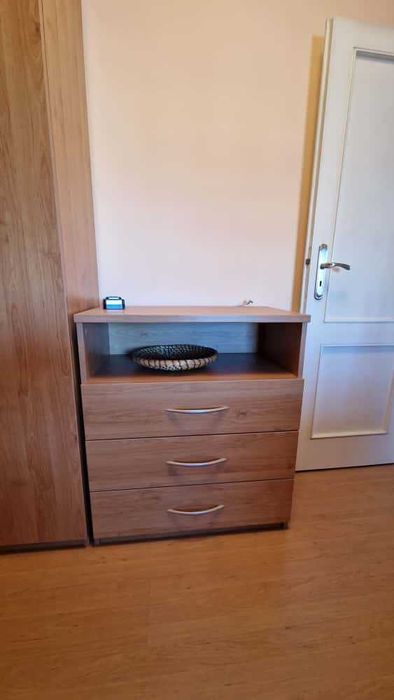 Детска спалня обзавеждане: легло, маса, шкафове, гардероб, столове