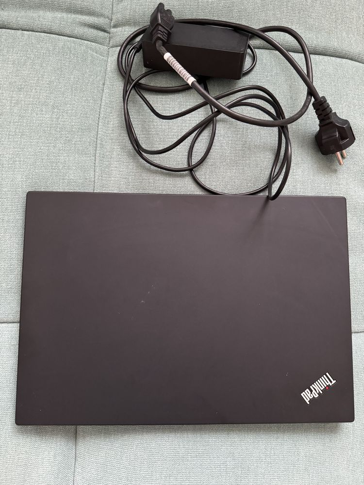 Laptop Lenovo i7 cu 16 GB ram si SSD 512 gb