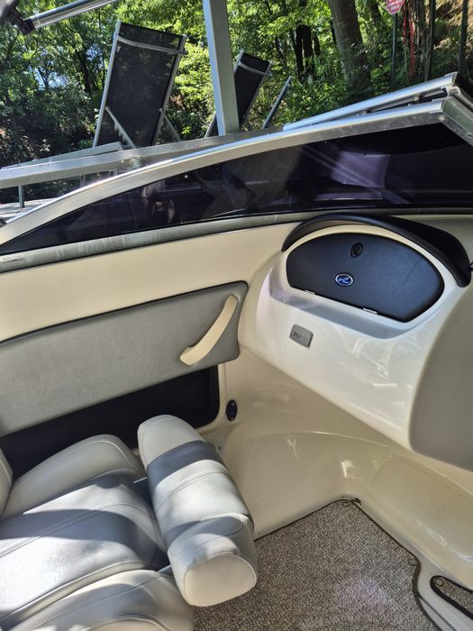 Barca Sea Ray 185 sport- posibilitate plata in rate