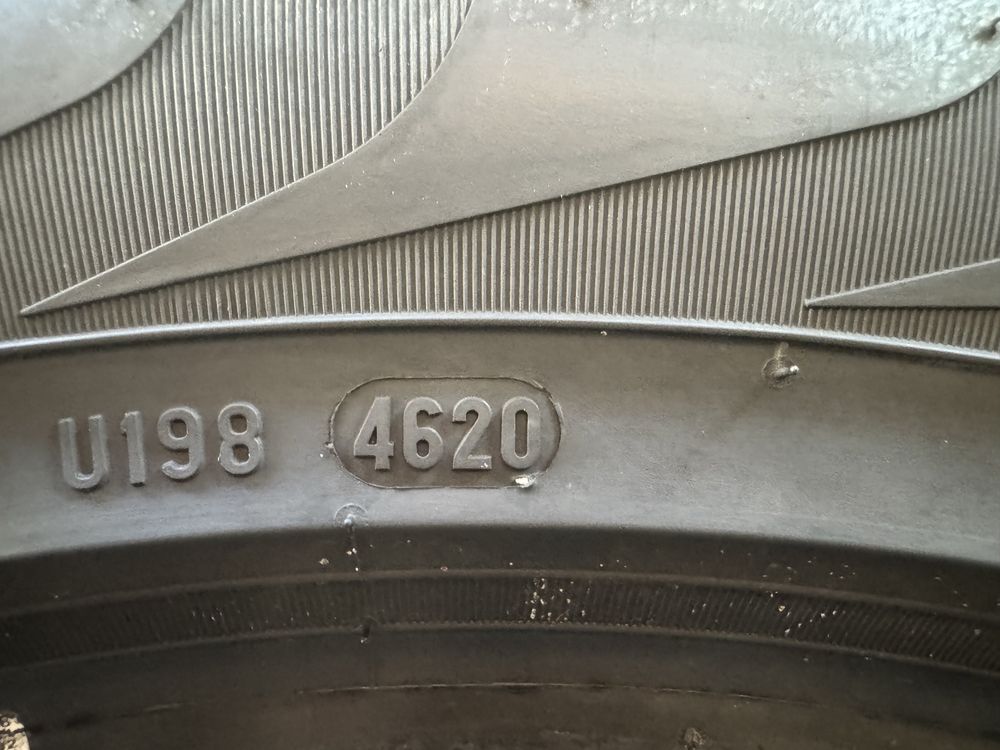 Автомобилни гуми 235 50 19