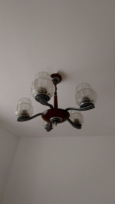 Candelabru metal și lemn