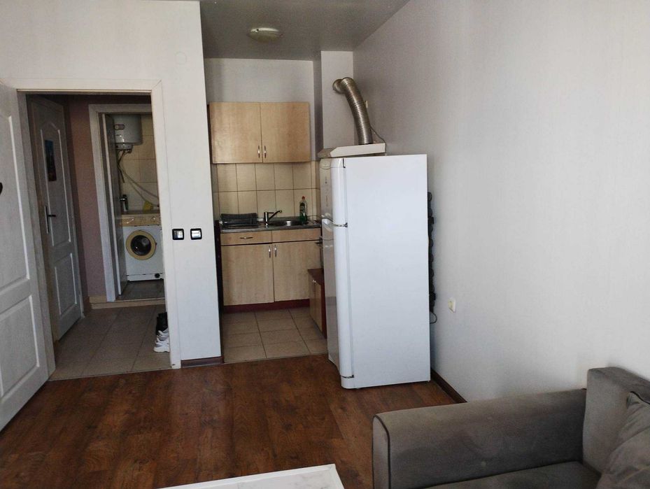 Дава се под наем Двустаен апартамент в Бургас, Меден рудник - зона А - 55 кв.м за 175 € - Снимка #4