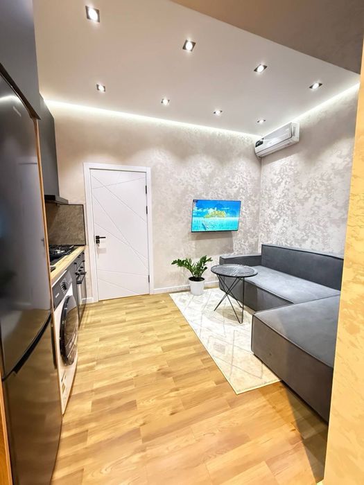 Шота Руставели ЖК Prestige Gardens продам евро студию с новым ремотом