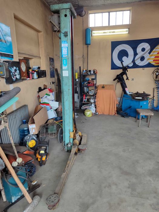 Двуколонен подемник