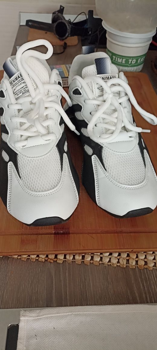 Brand  New men's sneakers