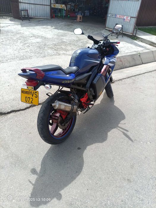 yamaha tzr 50 se conduce cu cat B