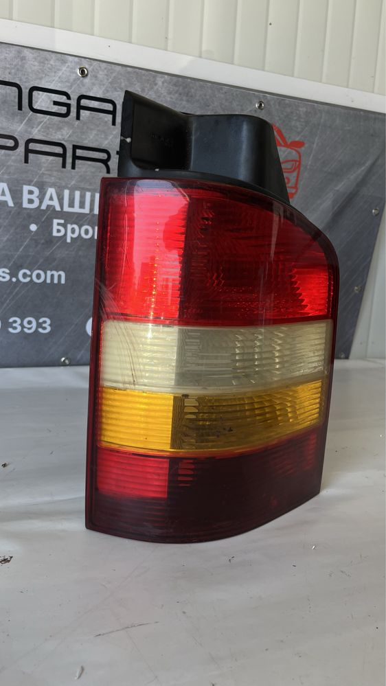 Ляв и десен стоп VW T5 (2003-2009)