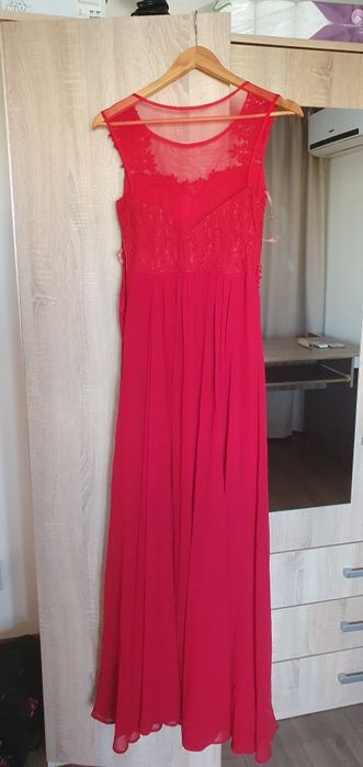 Vând rochie ocazie roșie lunga