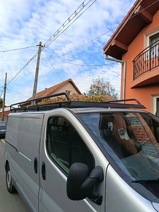 Vând portbagaj Opel Vivaro