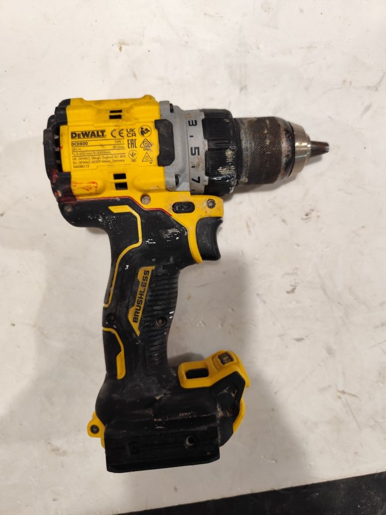 Топ безчетков акумулаторен винтоверт Девалт Dewalt DCD800 + 5Ah