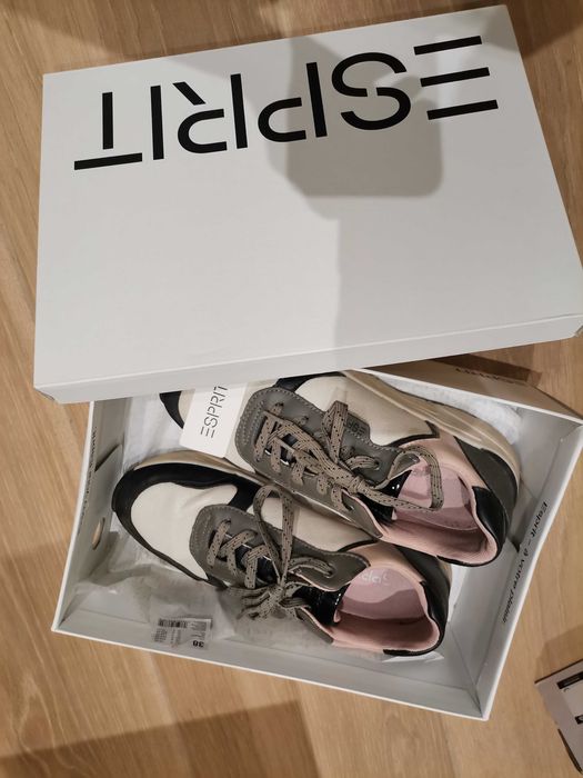 Маратонки Esprit