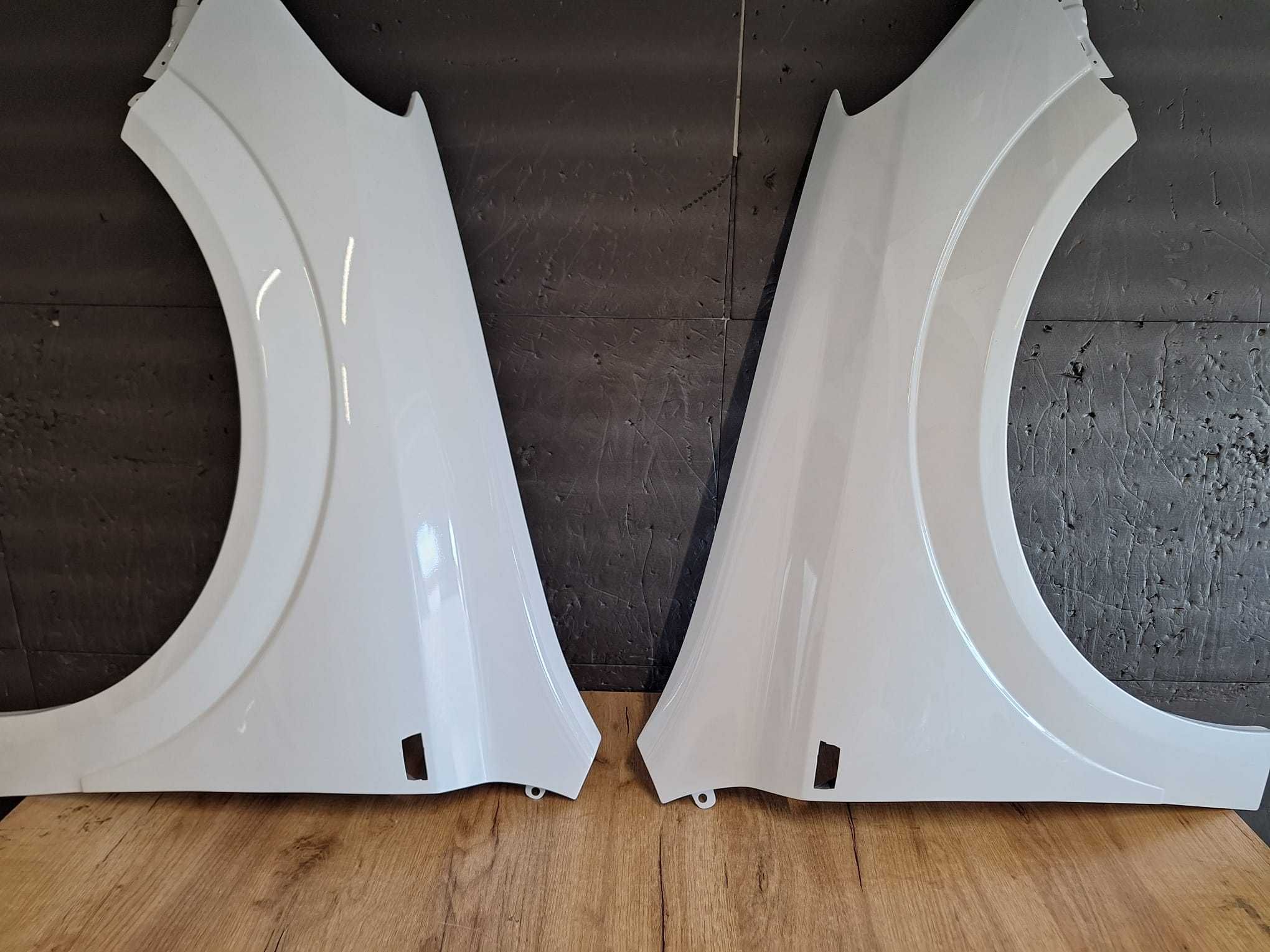 Aripa Fata Dreapta + Stanga Opel Astra H 2004-2009 (Z474 (Alb))