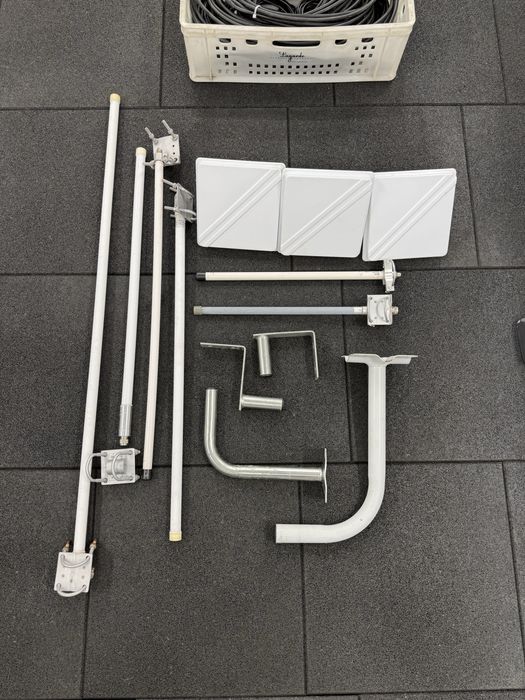 Антени стойки и кабели