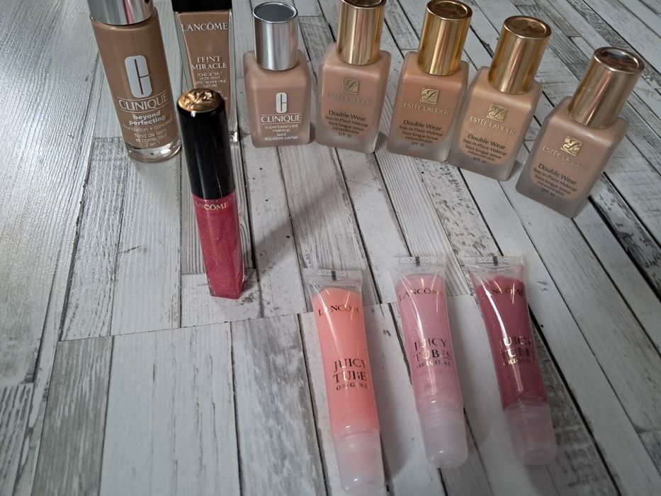 Cosmetice de vânzare!Mai multe detalii în privat sau la număr de tel!