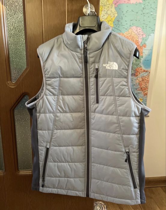 Vesta gri, The North Face