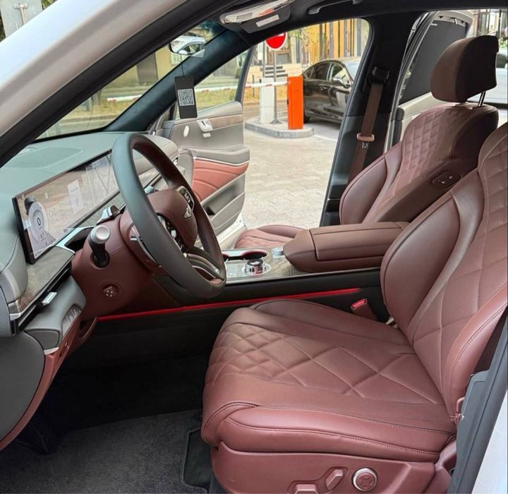 Genesis GV80 2025 год