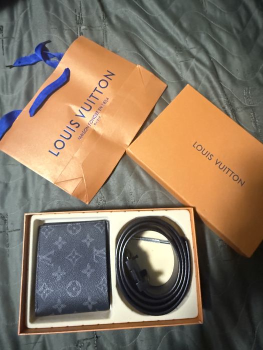 Curea LV si portofel tot cutie etc