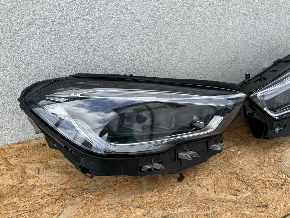 SET Far stanga dreapta Mercedes GLA H247 Full LED MULTIBEAM Originale