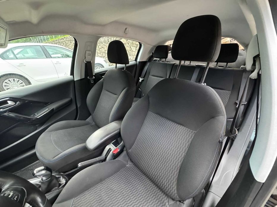 Peugeot 208, 1.2 benzina, 82 CP, an 2019  – Euro 6