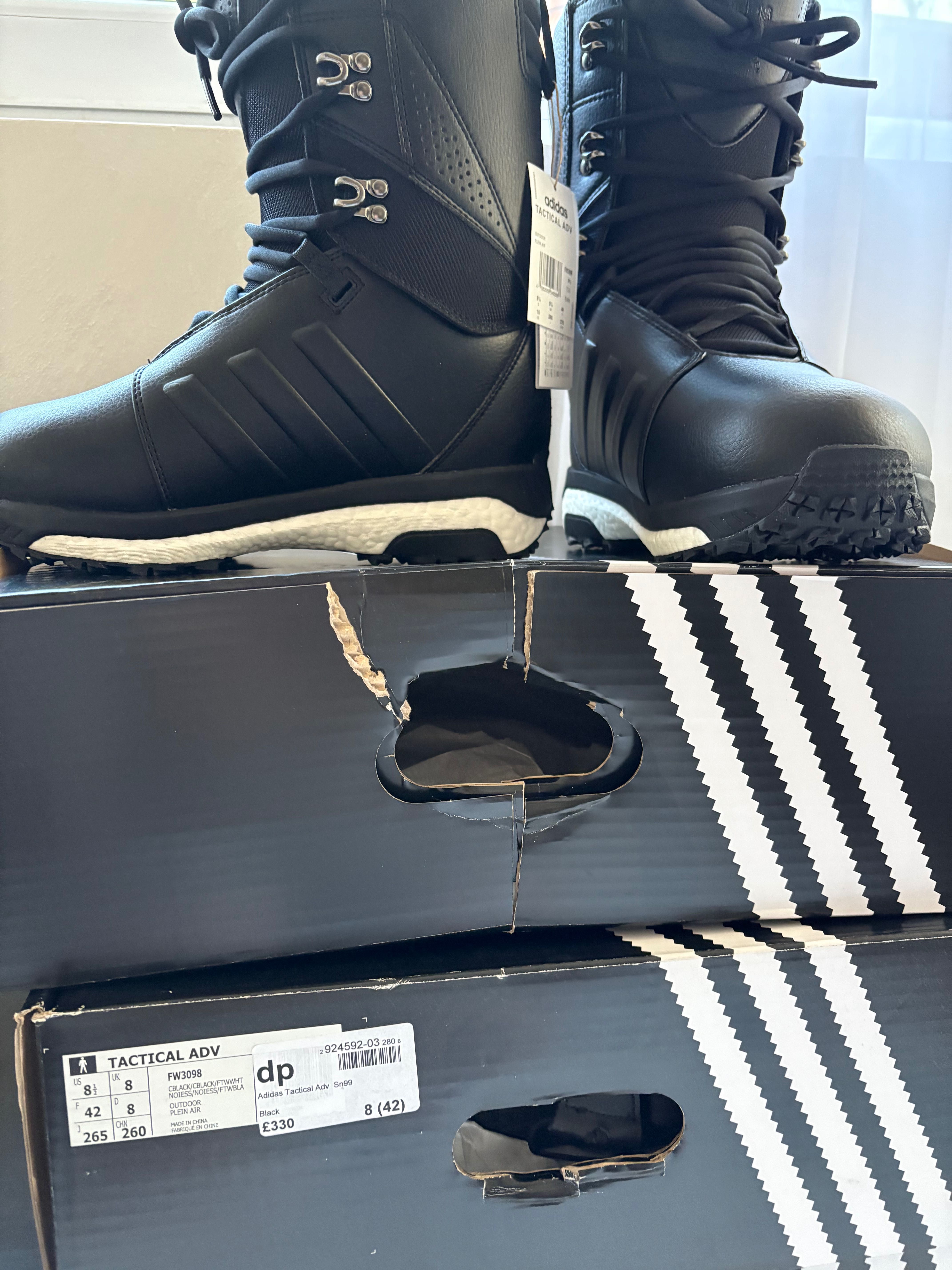 Сноуборд обувки,,adidas”-чисто нови!и