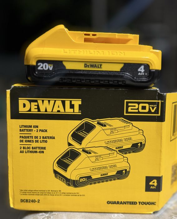 Аккумулятор батарея Dewalt 18-20V 4Ah, ОРИГИНАЛ, новый