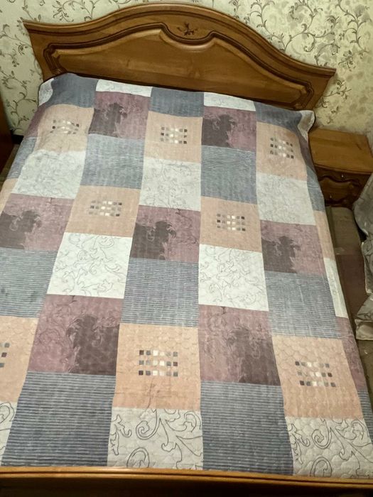 Продам  спальный  гарнитур