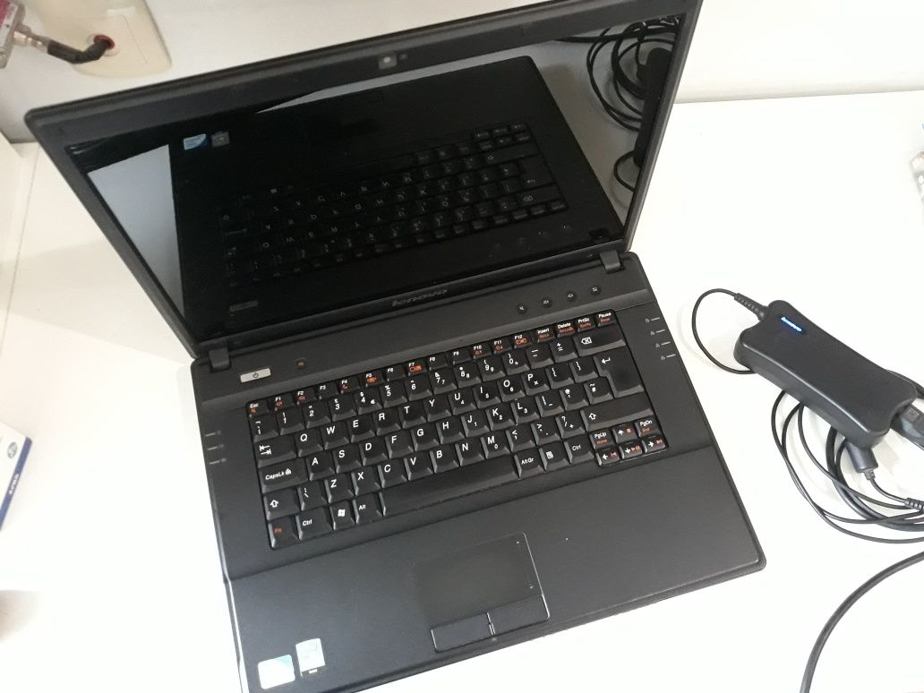 Лаптоп Компютър LENOVO 4446 G530 15.4" инча Intel Celeron 900 2.2 GHz