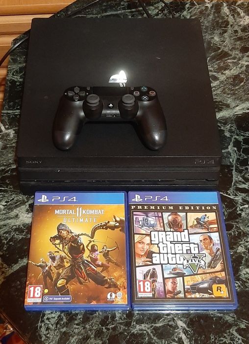 Playstation 4 Pro+doua jocuri-Utilizat