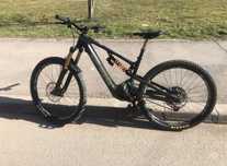 Rocky Mountain Altitude Powerplay Carbon 90 Rally Edition cu AXS