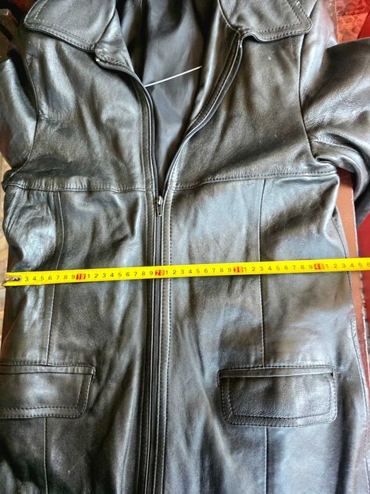 Haina piele dama culoare neagra, stare impecabila