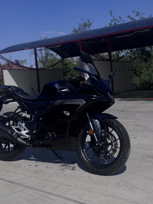 motor yamaha yzf r125