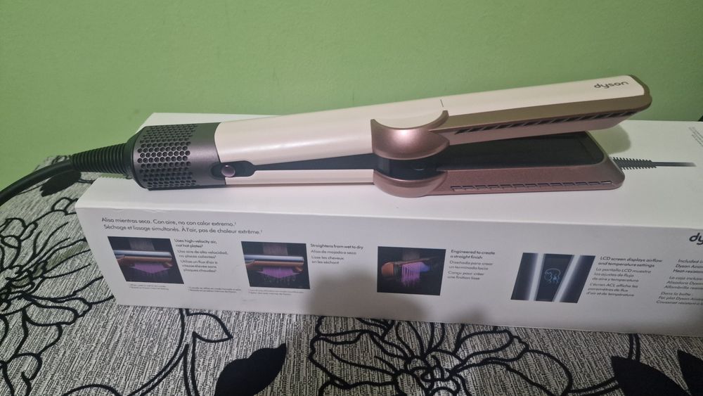 Dyson airstrip  presa