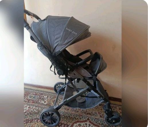 Продаются две коляски отличном состоянии.