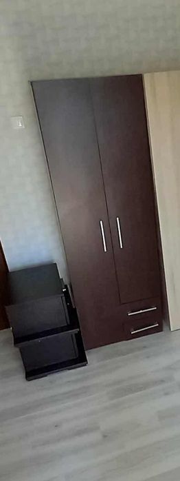 Vând șifonier 2 uși urgent preț 250 roni  predare personala București