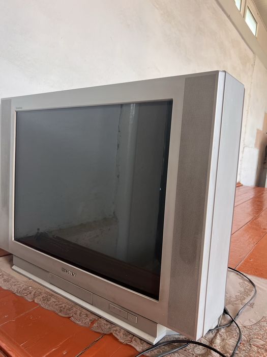 Телевизор SONY  в отличном состояний