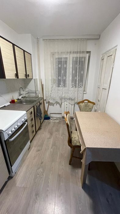 Închiriez Apartament cu o Cameră