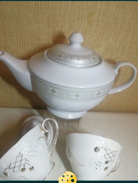 Продам чайный ,кофейный сервиз..