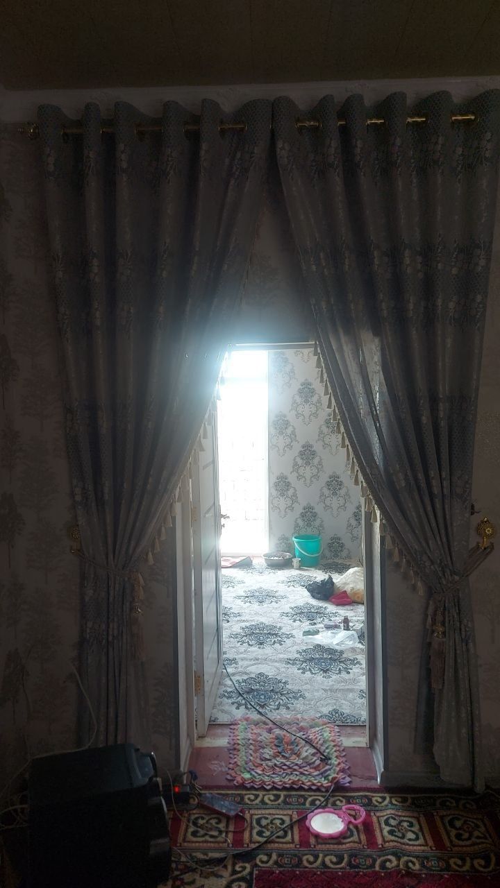 Уй сотилади: Срочно иштихонда кулай жойда жойлашган.
