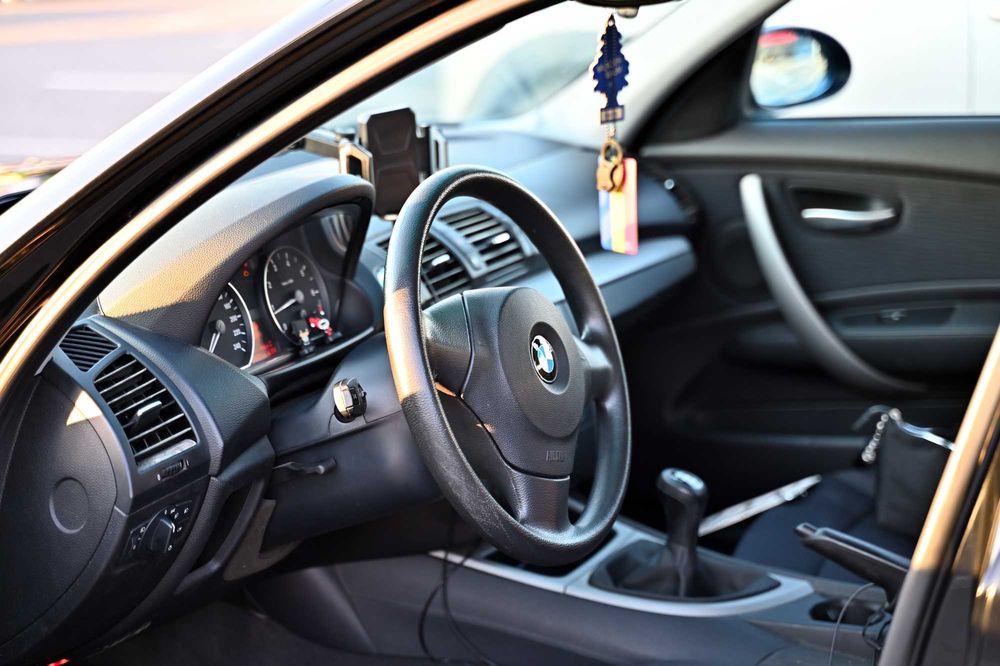 BMW Seria 1 116i 2009