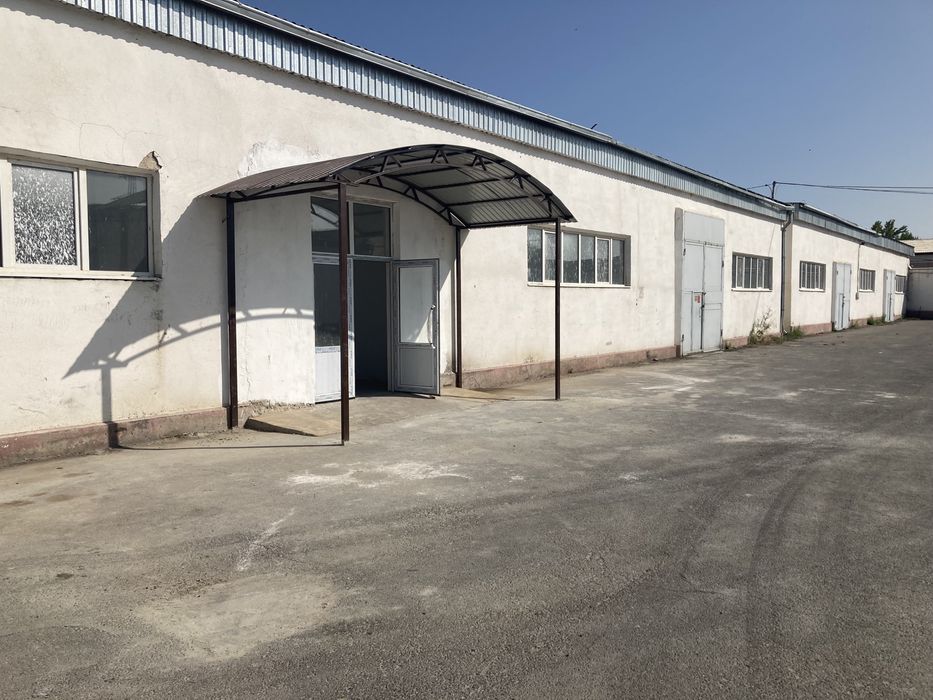 Сдается помещение 1000м2, (полимерный пол) под склад, цех.