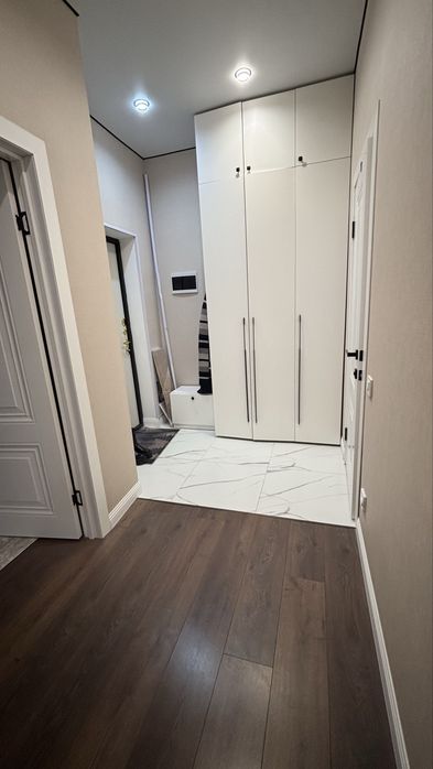 Подселение только девушка