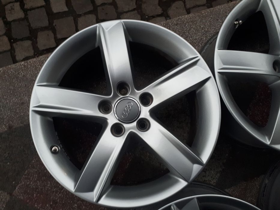 Оригинални  Ауди Фолксваген Шкода Сеат 5×112 17 цола Ет 46 7 J 66.5 це