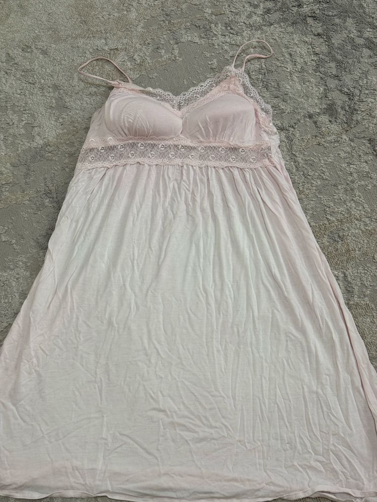 Penyuarlar 8tasi 100.000