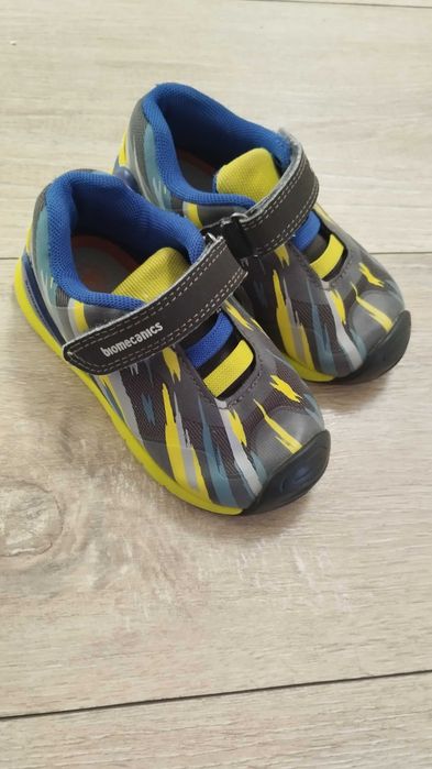 Маратонки biomechanics 23 н.