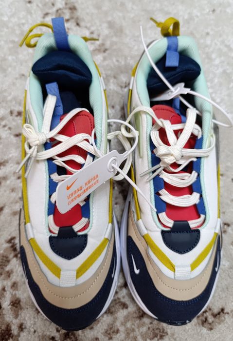 Vând adidași noi Nike Air Max Furyosa