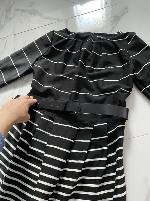Rochie eleganta cu curea