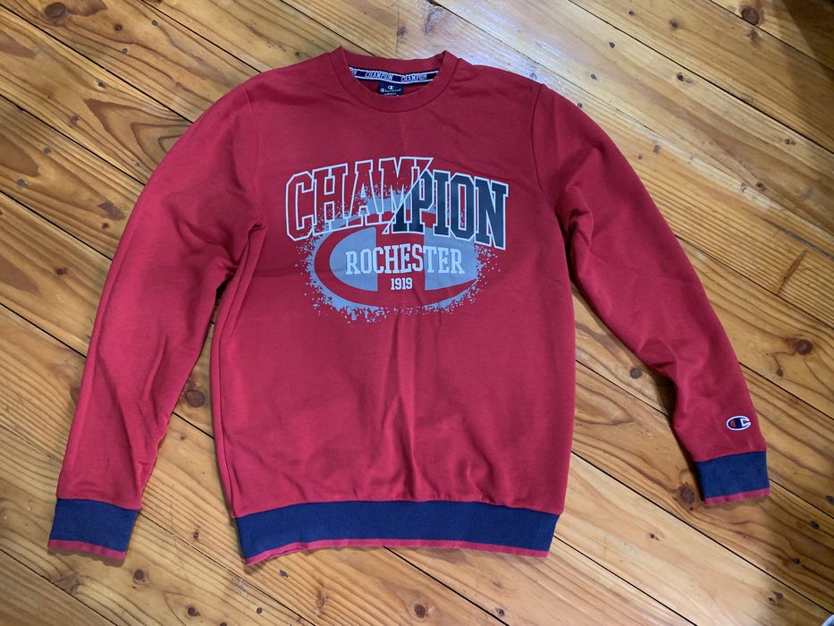 Vând Bluza Champion roșie mărimea S condiție 9/10