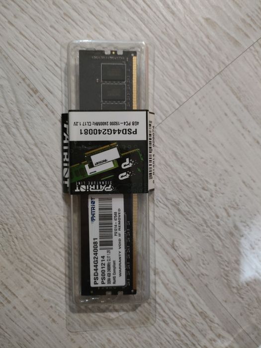 Оперативная память Patriot Signature [PSD44G240081] 4GB